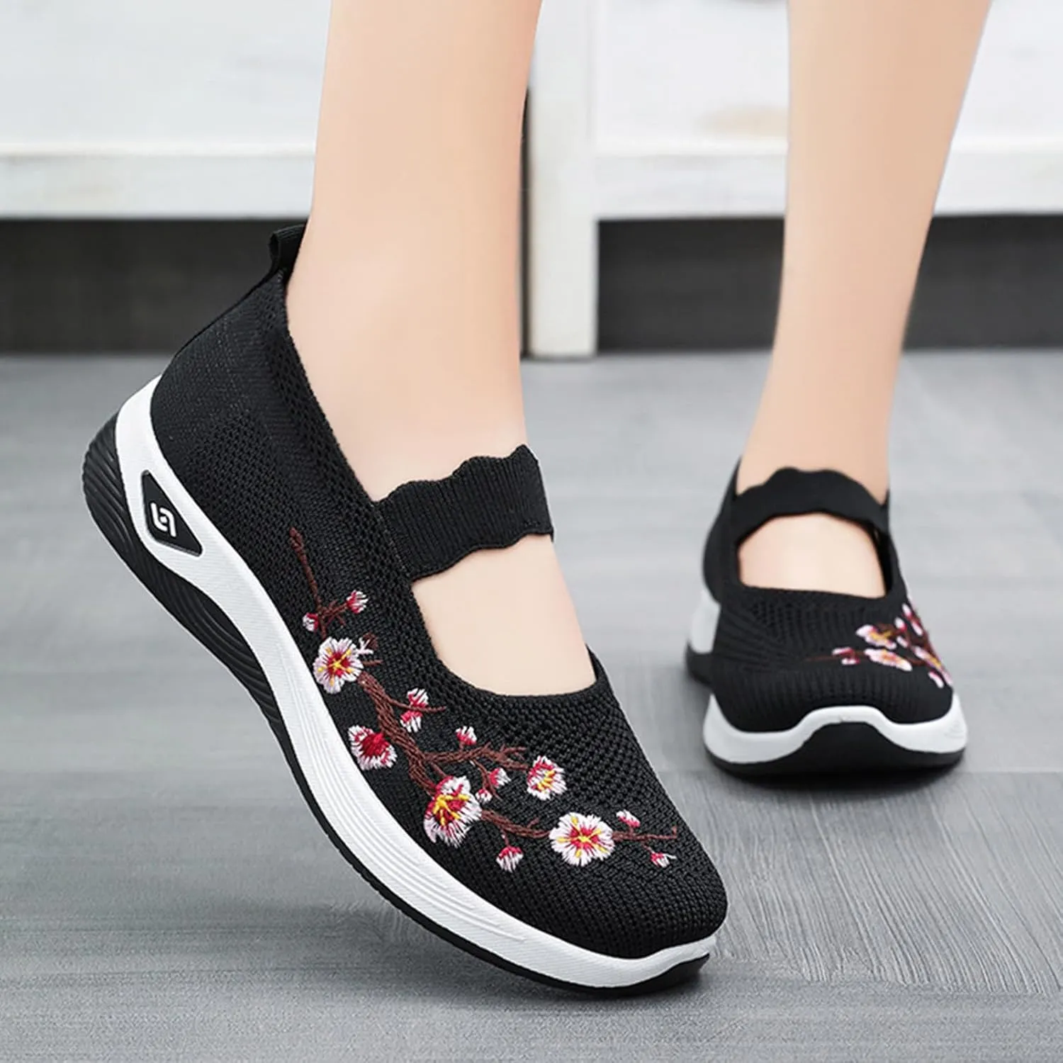 Orthopedic Shoes for Women Fashion Floral Embroidery Walking Shoes Arch Support Mesh Breathable Arch Support Slip-On Light Air Cushion Orthopedic Sneakers Diabetic Shoe