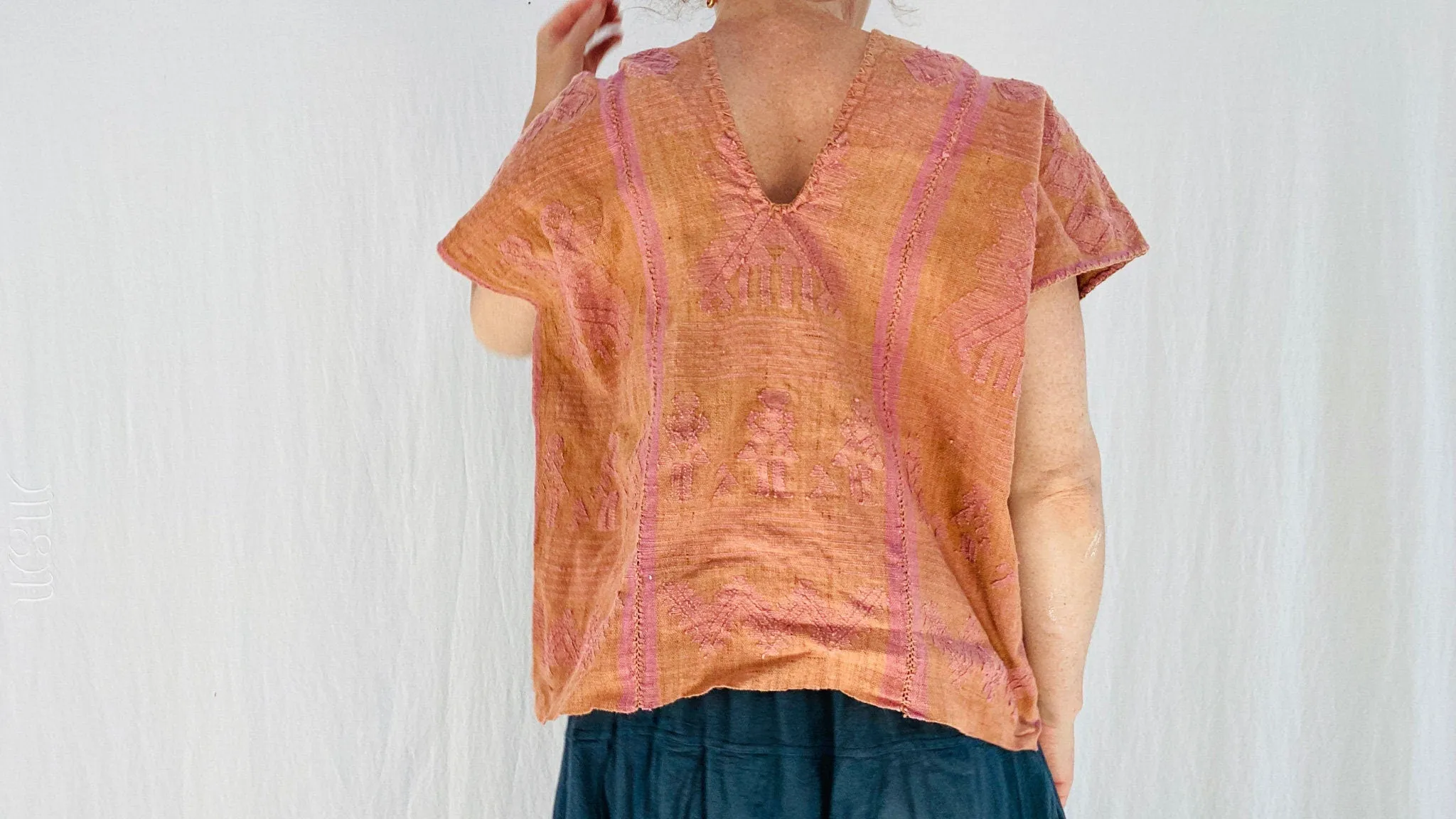 Pinotepa Don Luis Huipil. Silk Brocade. Oaxaca, Mexico. 0063