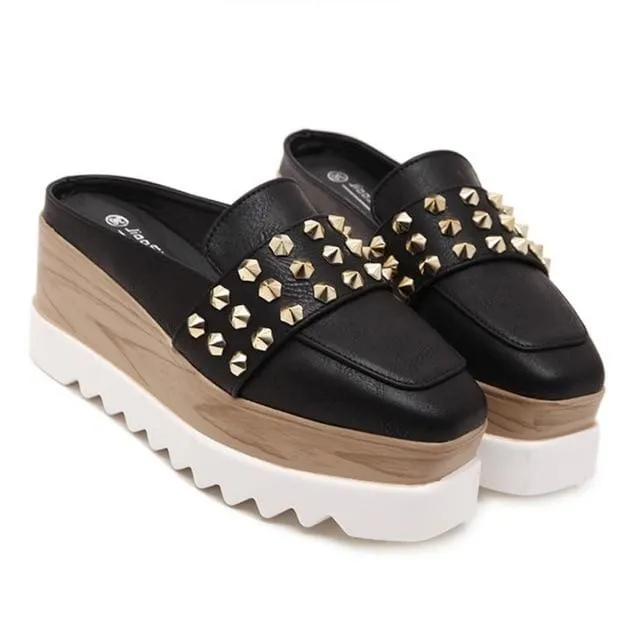 Rivet Mules Comfortable Slippers
